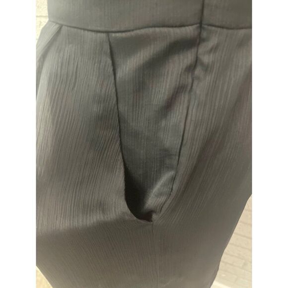 BCBGeneration Women Black & White V-Neck Sleeveless Cut-Out Dress Size 10 - Picture 7 of 10